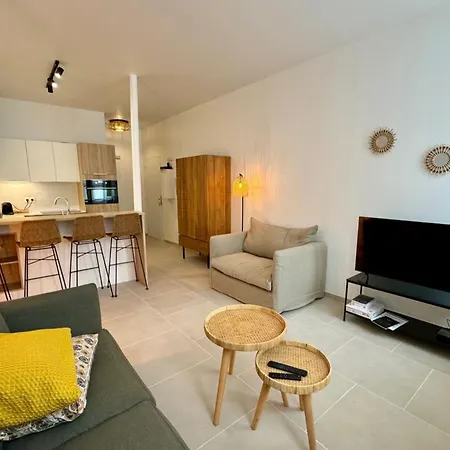 Appartement Comfortable Just Steps From The Sea