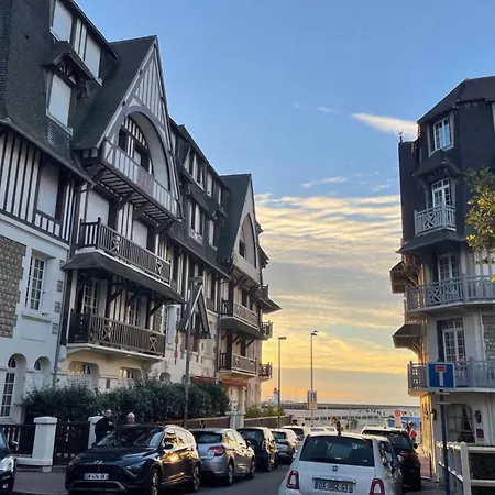 Comfortable Just Steps From The Sea