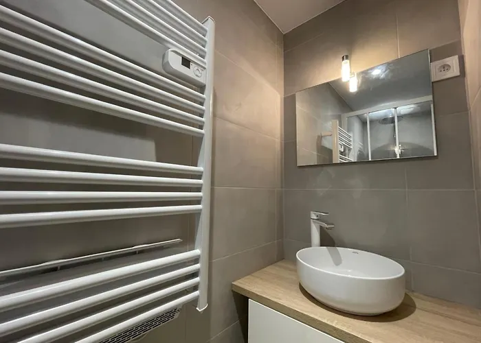 Comfortable Just Steps From The Sea *